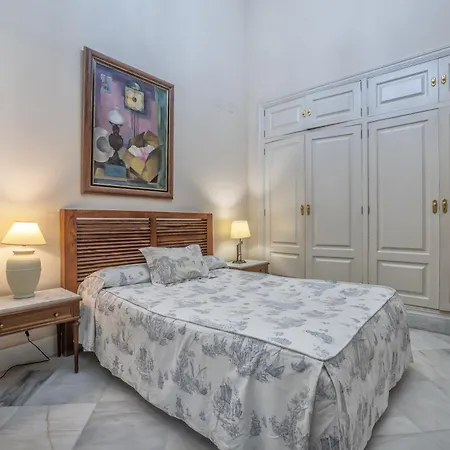 Palacio Marques Vega Armijo & Casco Historico * Cordoba