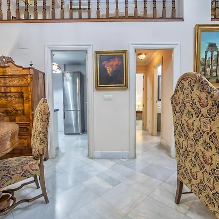 Palacio Marques Vega Armijo & Casco Historico