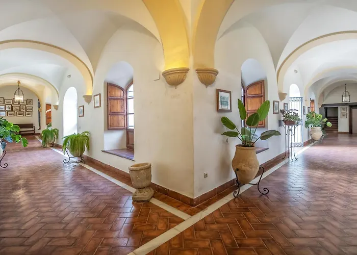 Palacio Marques Vega Armijo & Casco Historico דירה